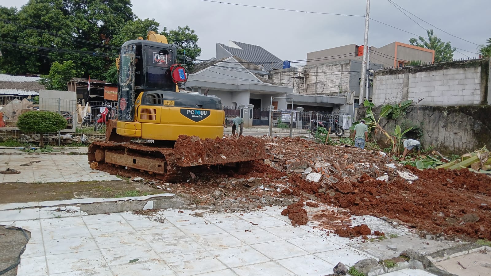 Bagaimana Cara Memastikan Kualitas Kontraktor dalam Jasa Cut and Fill Tanah?