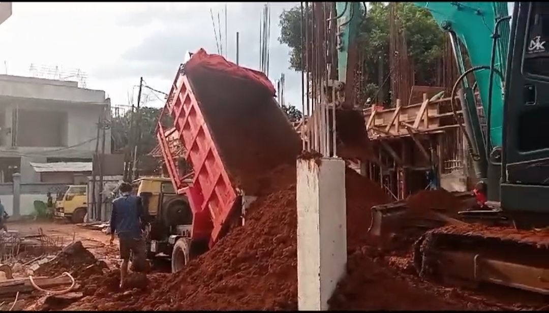 Mengapa Anda Harus Memilih Jasa Urugan Tanah di Jakarta Barat?
