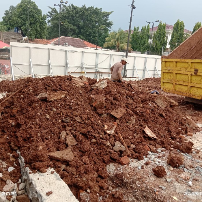 Jasa Urugan Tanah Terbaik di Jakarta Selatan: Panduan Memilih Layanan Terbaik untuk Meningkatkan Kualitas Bangunan Anda