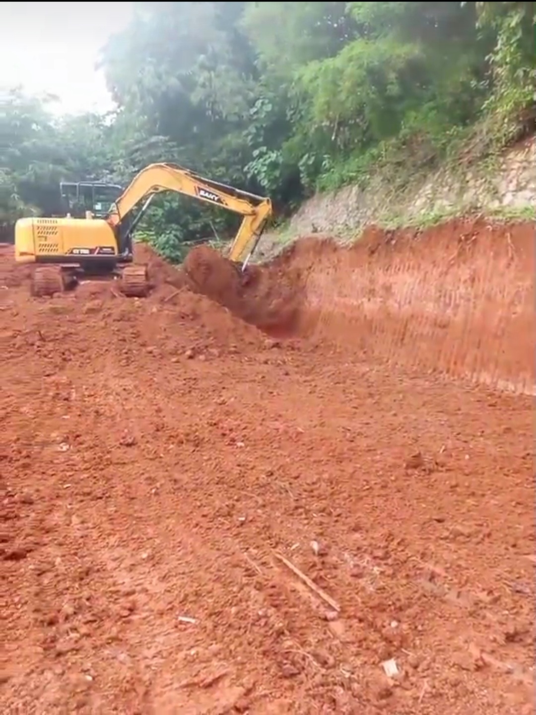 Keunggulan Jasa Cut and Fill Tanah di Jakarta Barat: Mengoptimalkan Penggunaan Lahan dengan Hemat Biaya
